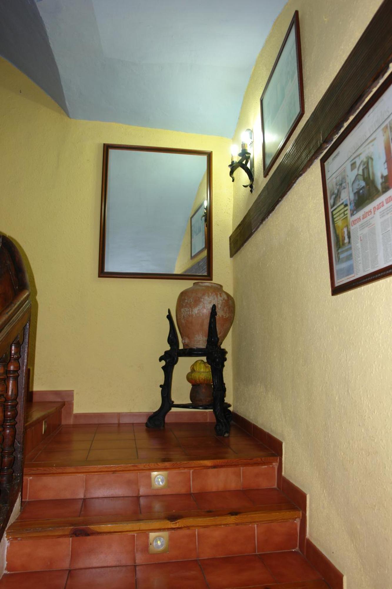 Fonda La Plaza Valderrobres Exterior foto